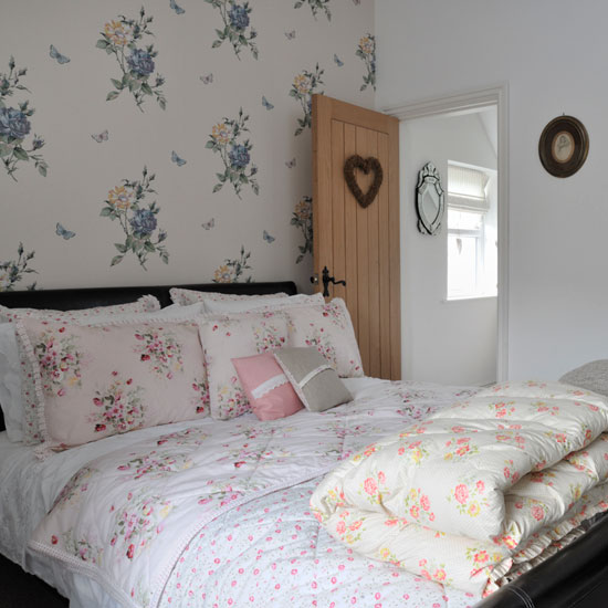 Country bedroom with vintage quilts | easy decorating ideas | design ideas small homes | PHOTO GALLERY | Style at Home | Housetohome