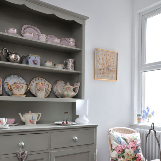 Vintage crockery on painted dresser | easy decorating ideas | design ideas small homes | PHOTO GALLERY | Style at Home | Housetohome
