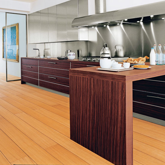 Rosewood veneer by DesignSpace | Kitchen worktops | Beautiful Kitchens | PHOTO GALLERY