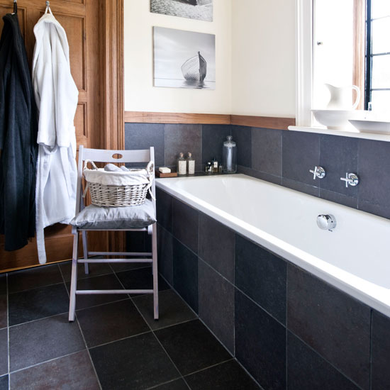 Opt for pared-down style Opt for pared-down style | country bathroom | Country Homes & Interiors