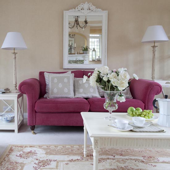 Living room sofa detail Living room sofa detail | House tour | Elegant 1930s Surrey house | PHOTO GALLERY | 25 Beautiful Homes | Housetohome