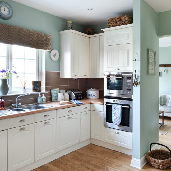 kitchen | Leigh's seaside-style house tour | New England house tour | Modern house tour | Style at Home | Housetohome