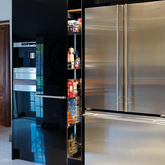 Pull-out larder Pull-out larder | Take a tour around a walnut and Parapan kitchen | Kitchen tour | Beautiful Kitchens | PHOTO GALLERY