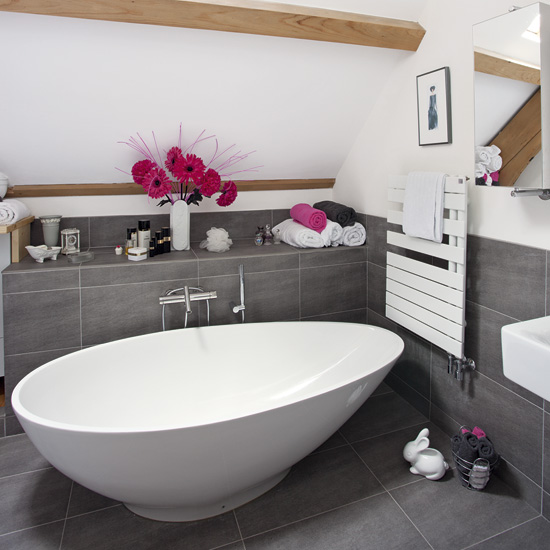 Modern bathroom with egg-shaped tub | Bathroom | 25 Beautiful Homes | Housetohome.co.uk