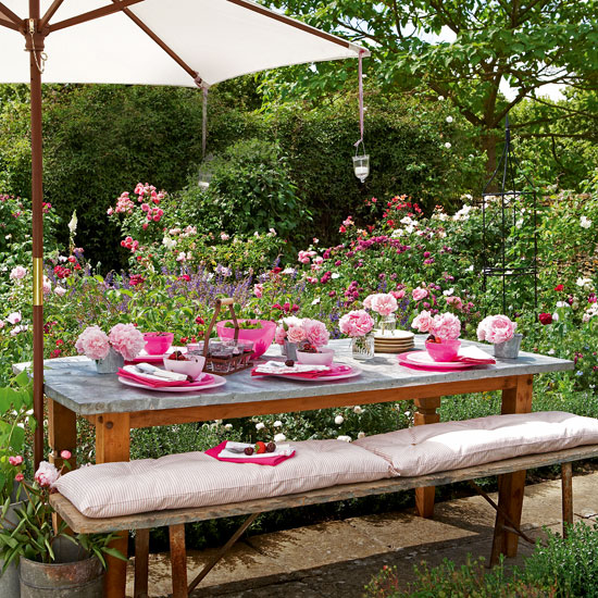 Make space for outdoor dining Make space for outdoor dining | garden | country | Country Homes & Interiors