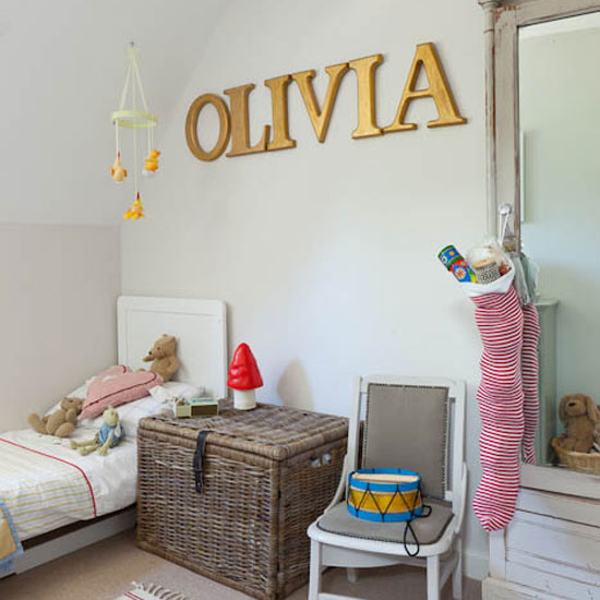 Child's bedroom Child's bedroom with large gold letters | Country house | Homes & Gardens | PHOTOGALLERY