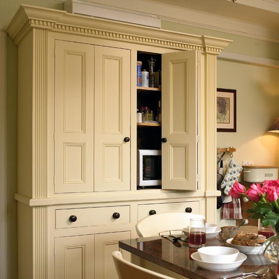 Pantry Pantry | Take a tour around a hand-painted country kitchen | Kitchen tour | Beautiful Kitchens | PHOTO GALLERY