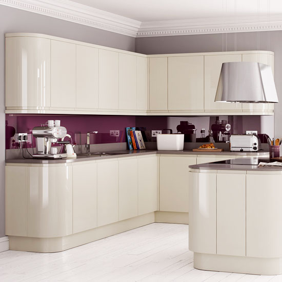 Curved units from Mereway | Handleless kitchen doors - 10 ideas | Kitchen planning | Beautiful Kitchens | PHOTO GALLERY