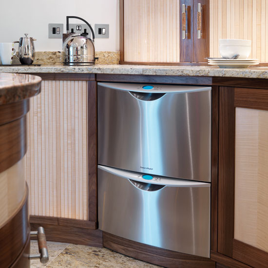 Dishwasher | Take a tour around a curved walnut kitchen | Kitchen tour | Beautiful Kitchens | PHOTO GALLERY