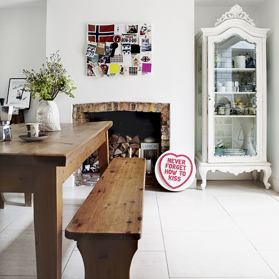 Dining space Dining space | Take a tour around a light entertainment home | House tour | Livingetc | PHOTO GALLERY