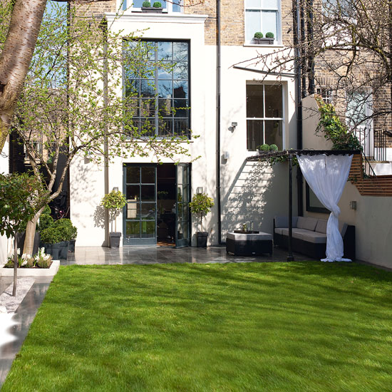 Garden Garden | London family home | House tour | Homes & Gardens | PHOTOGALLERY