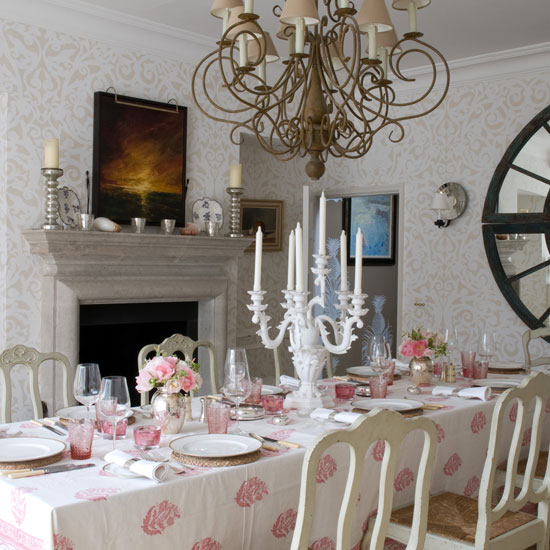 Dining room | Colourful country home | House tour | Homes & Gardens | Housetohome | PHOTOGALLERY