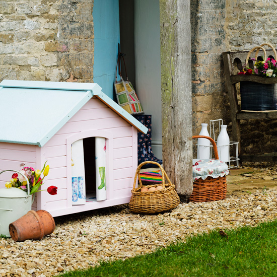 Country garden kennel