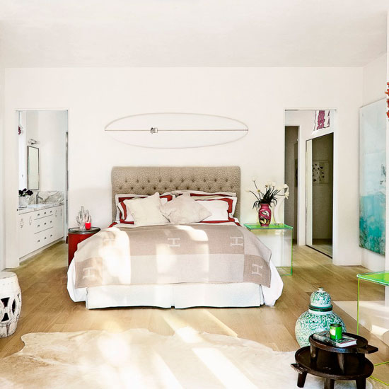 Master bedroom | Take a tour around a humble Hollywood bungalow | House tour | Livingetc | PHOTO GALLERY