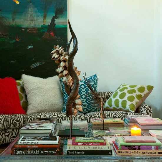 Seating area | Take a tour around a humble Hollywood bungalow | House tour | Livingetc | PHOTO GALLERY