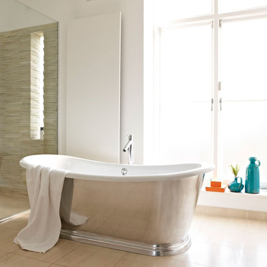 Bathroom Bathroom | Be inspired by a dark and dramatic Victorian town house | House tour | Livingetc | PHOTO GALLERY