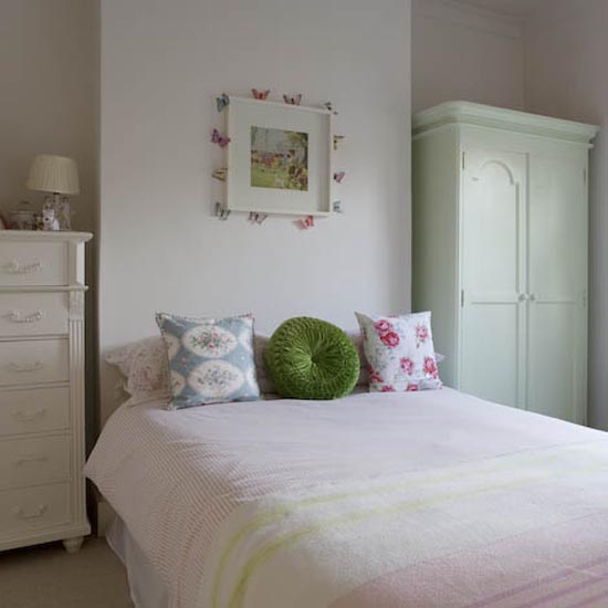 Bedroom Bedroom | Elegant | London house | Victorian | Former railway worker's cottage| House Tour | PHOTO GALLERY | 25 Beautiful Homes | Housetohome