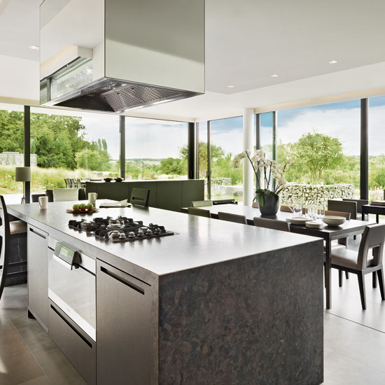 Go for glass walls | Outdoor kitchens - 10 ideas | Beautiful Kitchens | Housetohome | PHOTOGALLERY