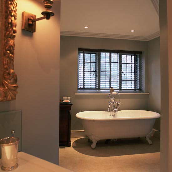 Traditional grey painted bathroom Traditional grey painted bathroom | Traditional bathrooms | Bathroom design ideas | Bathrooms | PHOTO GALLERY | 25 Beautiful Homes | Housetohome
