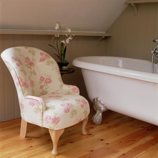 Bathroom with wingback chair Bathroom with wingback chair | Traditional bathrooms | Bathroom design ideas | Bathrooms | PHOTO GALLERY | 25 Beautiful Homes | Housetohome