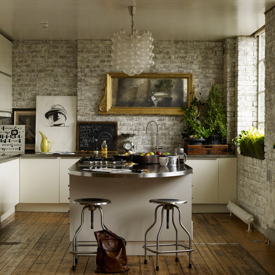 Industrial-style kitchen with chandelier Industrial style accessories | Kitchens | PHOTO GALLERY | Housetohome