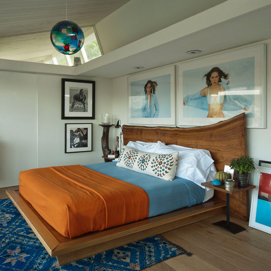 Modern chalet bedroom