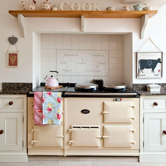 Make the cooker a focal point Make the cooker a focal point | kitchen | country | Country Homes & Interiors