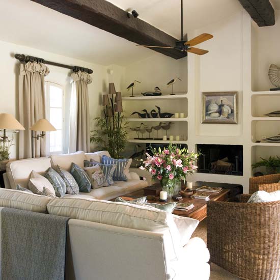 Living room | French country home | country home | House tour | PHOTO GALLERY | 25 Beautiful Homes | Housetohome