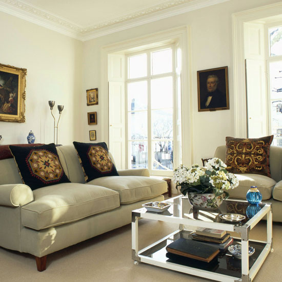 Traditional drawing room | Summer living rooms | Living rooms |PHOTO GALLERY | 25 Beautiful Homes | Housetohome