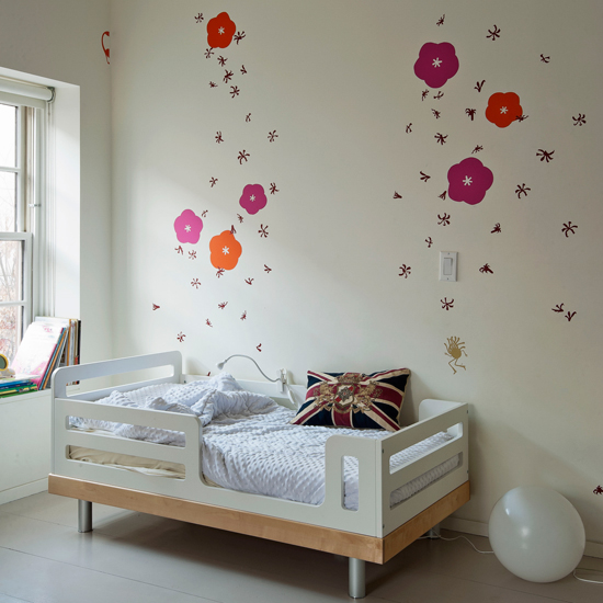 Child's floral bedroom