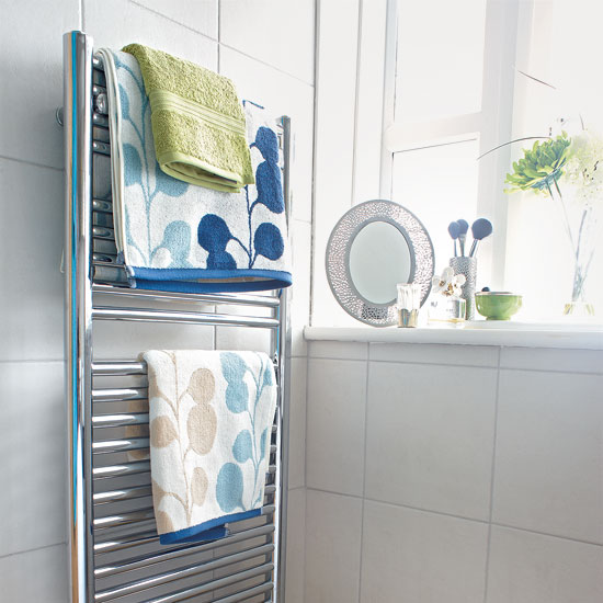 Chic en suite bathroom — 7 budget decorating ideas Heatel towel rail | chic en-suite bathroom - 7 budget decorating | IDEAS GALLERY | Style at Home | Housetohome