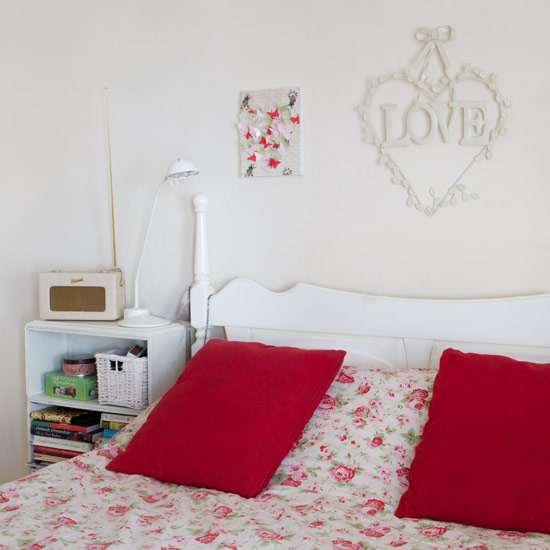 Add a splash of colour | Vintage decorating - 10 ideas | IDEAS GALLERY | Style at Home | Housetohome