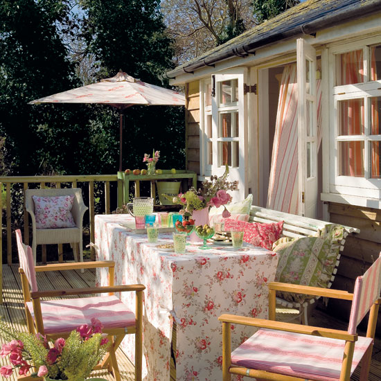 Make space to dine | Summerhouse style - 10 ideas | PHOTO GALLERY | Housetohome.co.uk