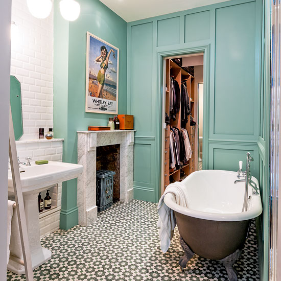 Bathroom | Be inspired by an eclectic Victorian flat in north London | Victorian house | House Tour | PHOTO GALLERY | Livingetc | Housetohome