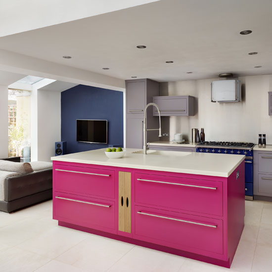 White-painted-kitchen-with-pink-island-unit-Homes--Gardens-Housetohome.jpg