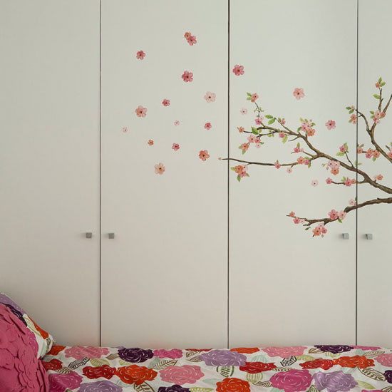 Stencil a blossom motif White and pink summer bedroom | Bedroom decorating ideas | PHOTO GALLERY | Homes & Gardens | Housetohome.co.uk