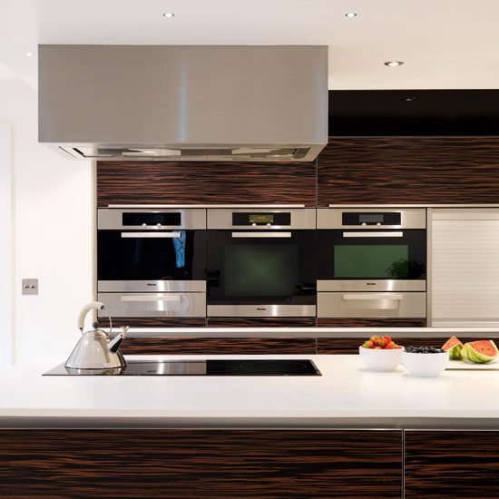 Oven bank and hob Oven bank and hob | Contemporary kitchen tour | PHOTO GALLERY | Beautiful Kitchens | Housetohome.co.uk