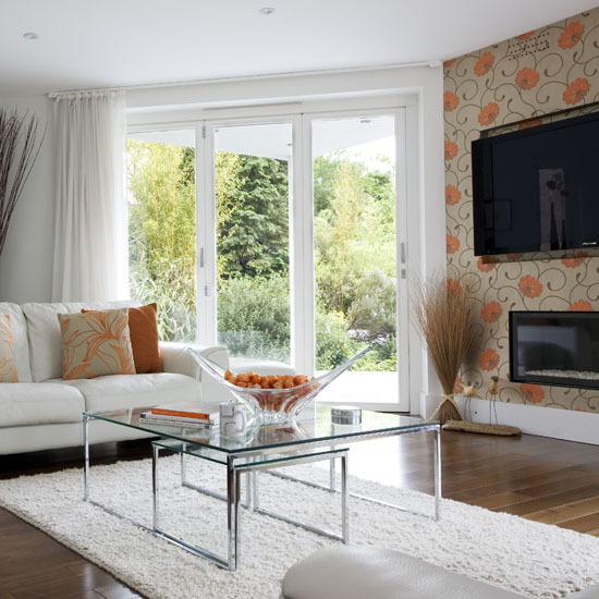 Modern feature wall Modern feature wall | Living room wallpaper | living room decorating ideas | wallpaper ideas | PHOTO GALLERY | 25 Beautiful Homes | House to Home