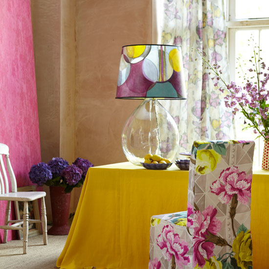 Opt for statement accessories Colourful dining room with statement lamp | Dining room | PHOTO GALLERY | Homes & Gardens | Housetohome.co.uk