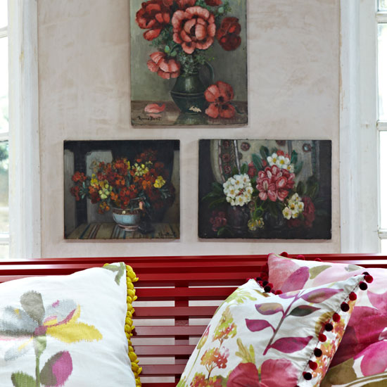 Choose large-scale pattern Garden room with floral paintings | Garden room | PHOTO GALLERY | Homes & Gardens | Housetohome.co.uk