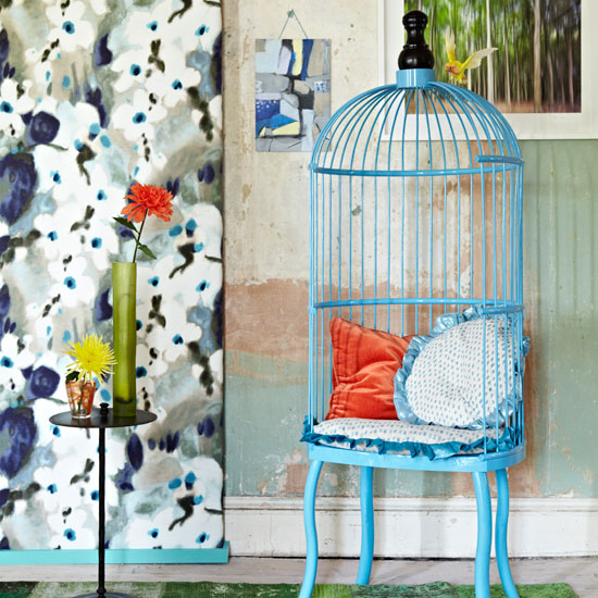 Choose bold fabric Hallway with abstract wall hanging | Hallway | PHOTO GALLERY | Homes & Gardens | Housetohome.co.uk