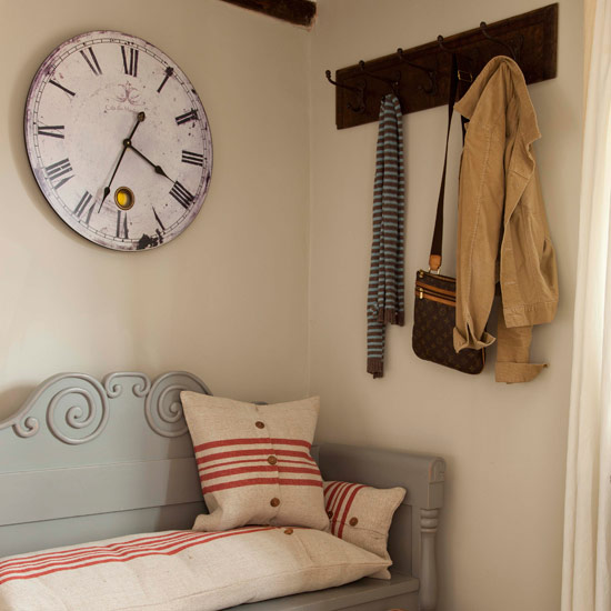 Go for a large clock | Hallway | Hall ideas | PHOTO GALLERY | Style at Home | Housetohome.co.uk