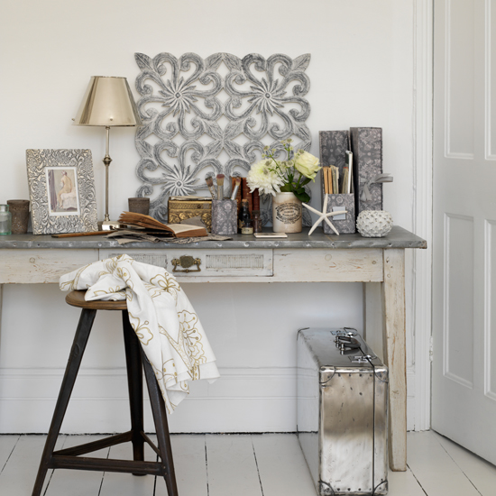 Metal home office 