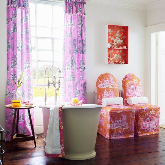 Bright toile bathroom with colourful accessories | colourful bathroom ideas | bathroom ideas | PHOTO GALLERY | Housetohome.co.uk
