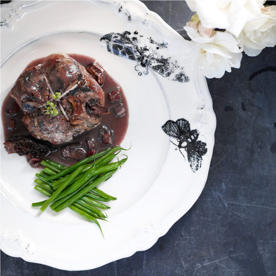 Serve with a red wine sauce