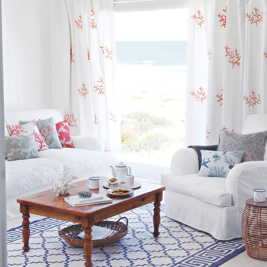 Go for coastal appeal Go for coastal appeal | Living room | PHOTO GALLERY | Country Homes and Interiors | Housetohome.co.uk