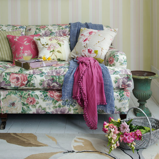 Floral revival Floral revival | Living room | PHOTO GALLERY | Country Homes and Interiors | Housetohome.co.uk