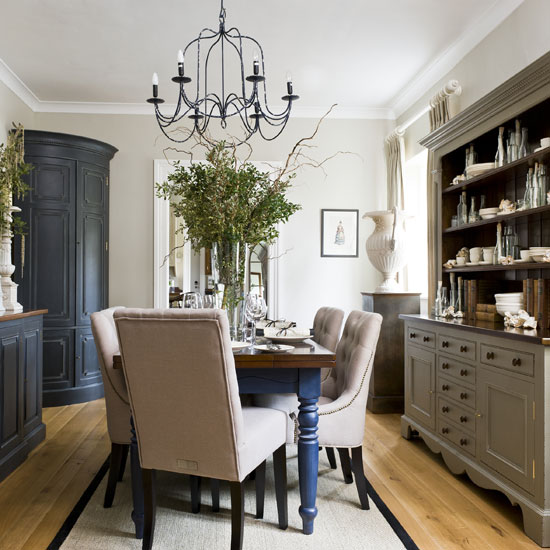 Introduce drama with twilight tones | Living room | PHOTO GALLERY | Country Homes and Interiors | Housetohome.co.uk