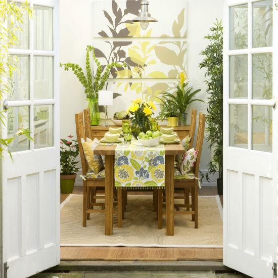 Try tropical florals Try tropical florals | Conservatory decorating ideas | PHOTO GALLERY | Ideal Home | Housetohome