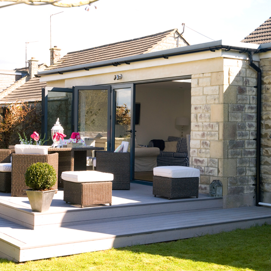 Entertaining garden space 